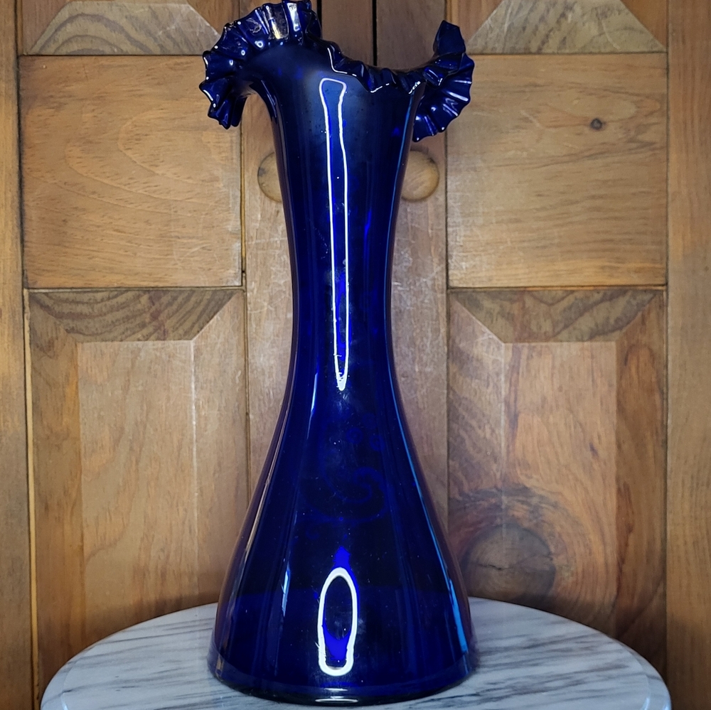 Glass Painted Vase - Picture 8 of 12